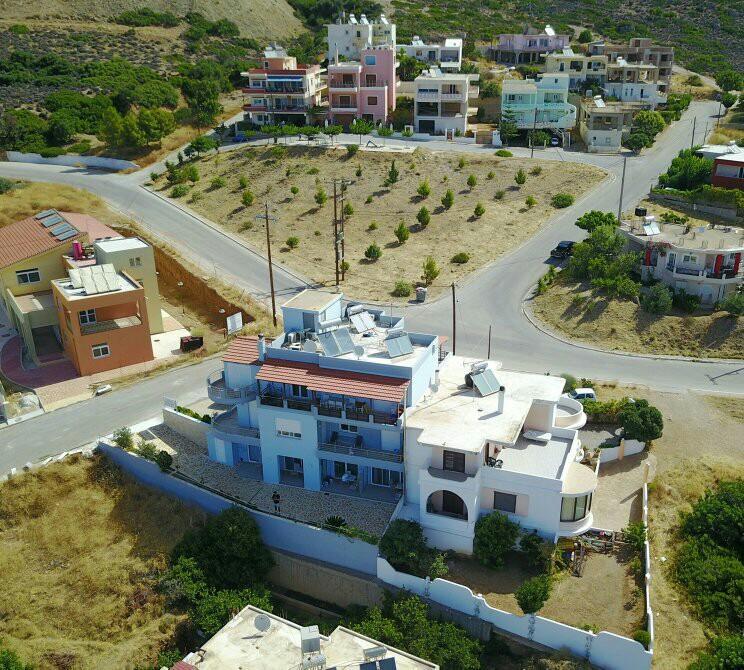 Petrakis Sunset Apartment Palaiochora Exterior photo
